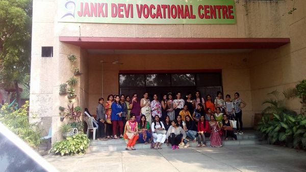 Top 10 Fashion Designing Institute in Delhi